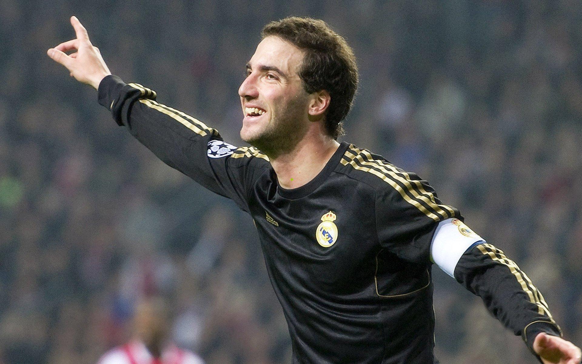 足协杯巅峰对决，京豫决战今晚打响，谁能摘得桂冠？