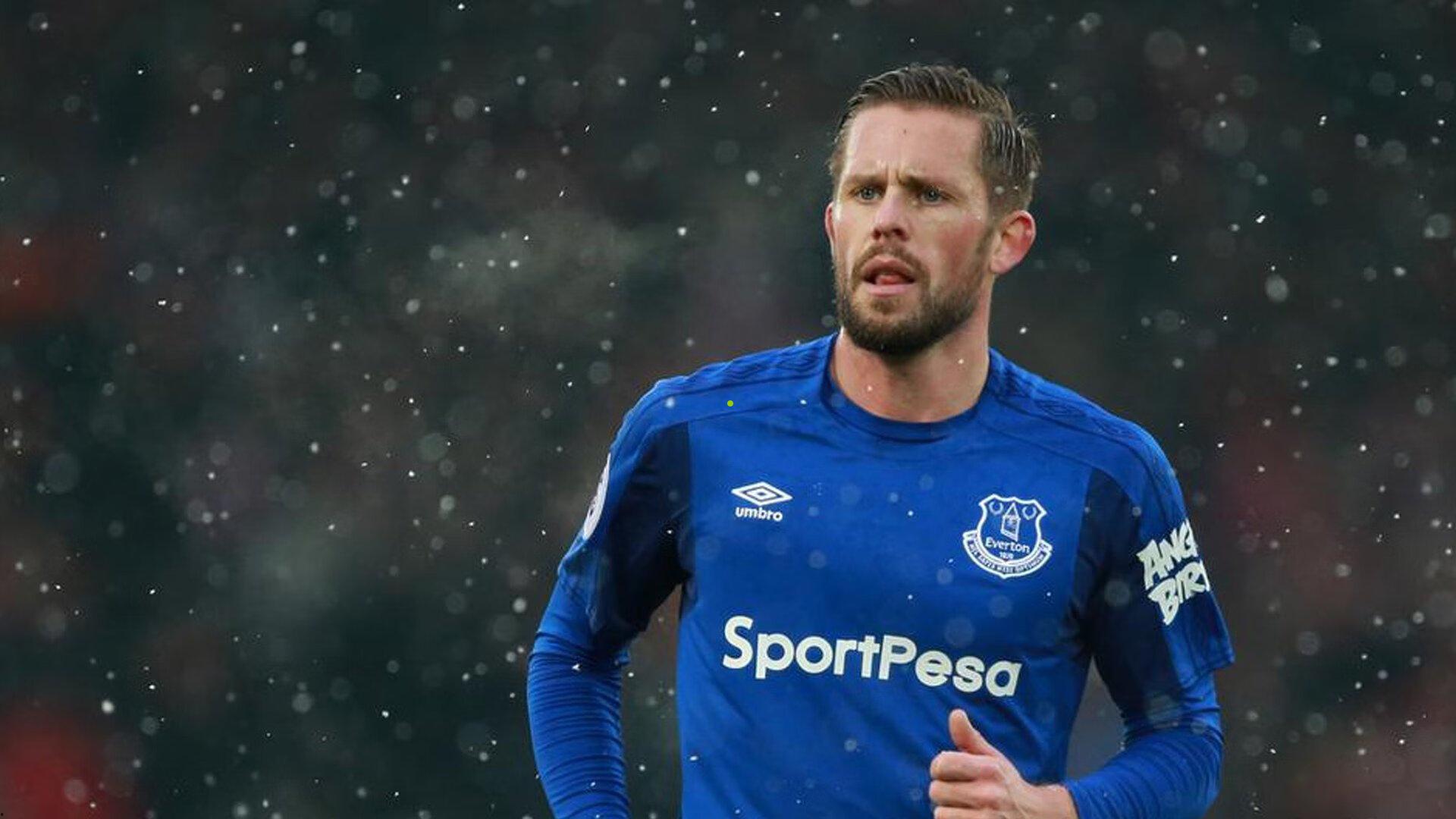 冤家路窄!秦升再遇多拉多,铲球风波以和平收场